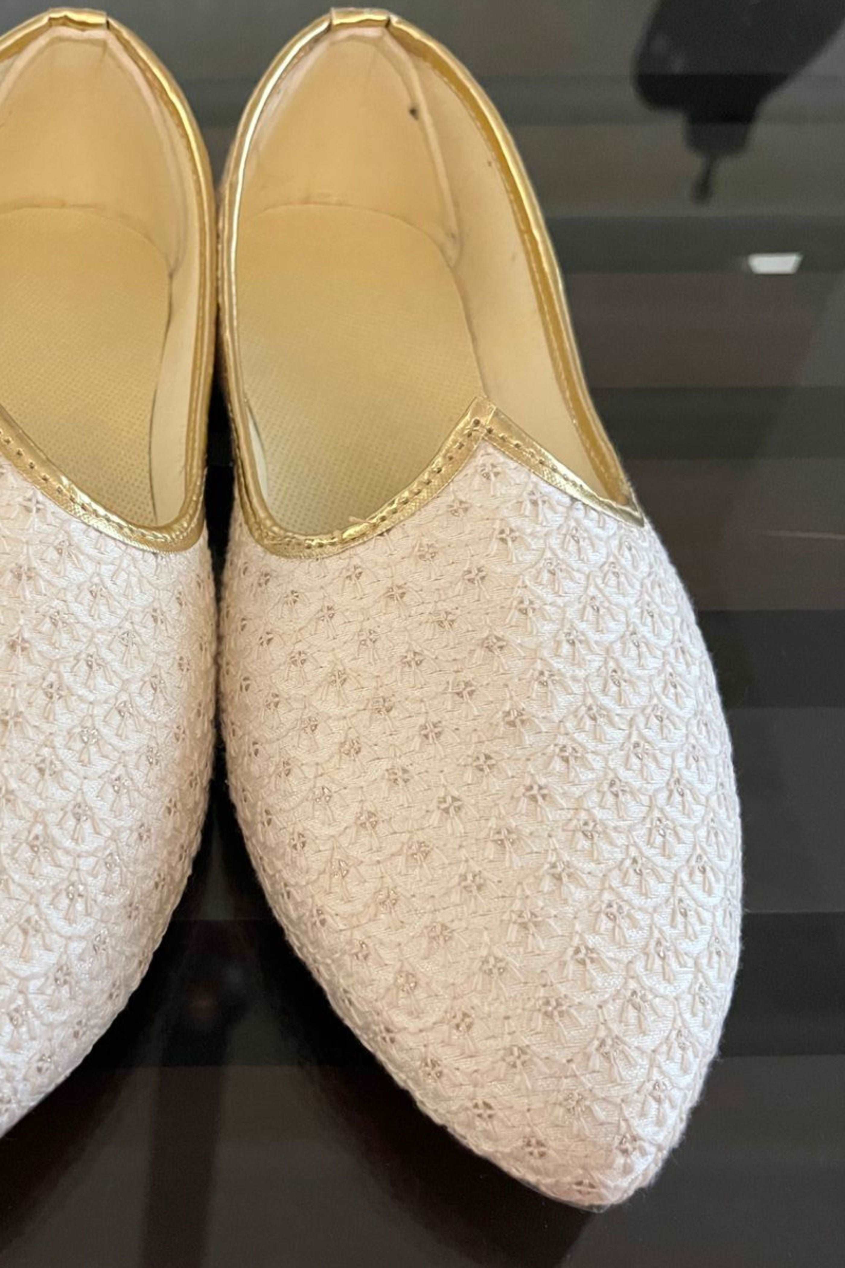 White Chikankari Thread Work Punjabi Jutti For Men's Gold Traditional Handmade Wedding Bridal Shoes Ethnic Mojari Flat Khussa Jooti | Mojari Stylish Juttis