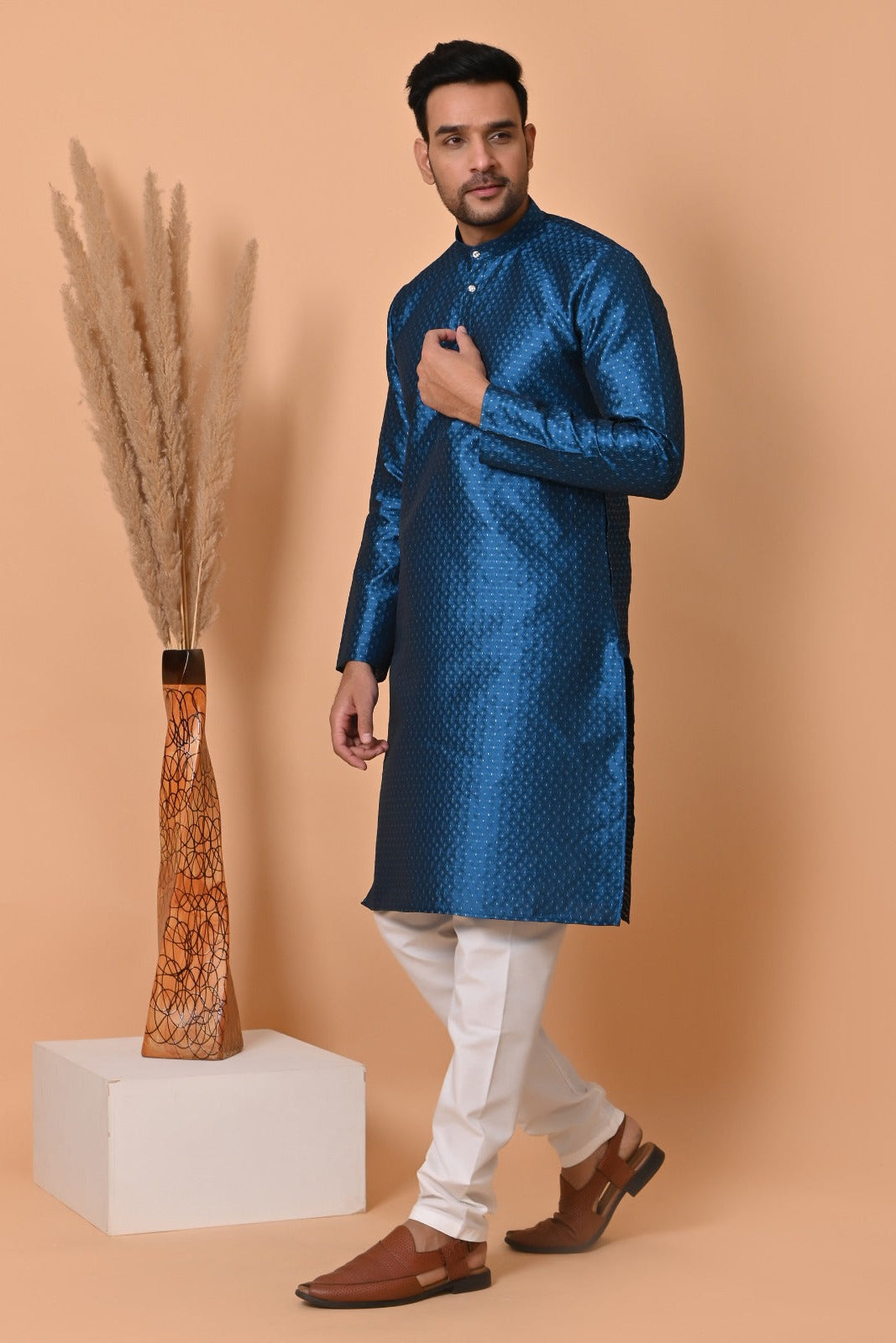 Blue jacquard silk Kurta Set  With Zari Motif