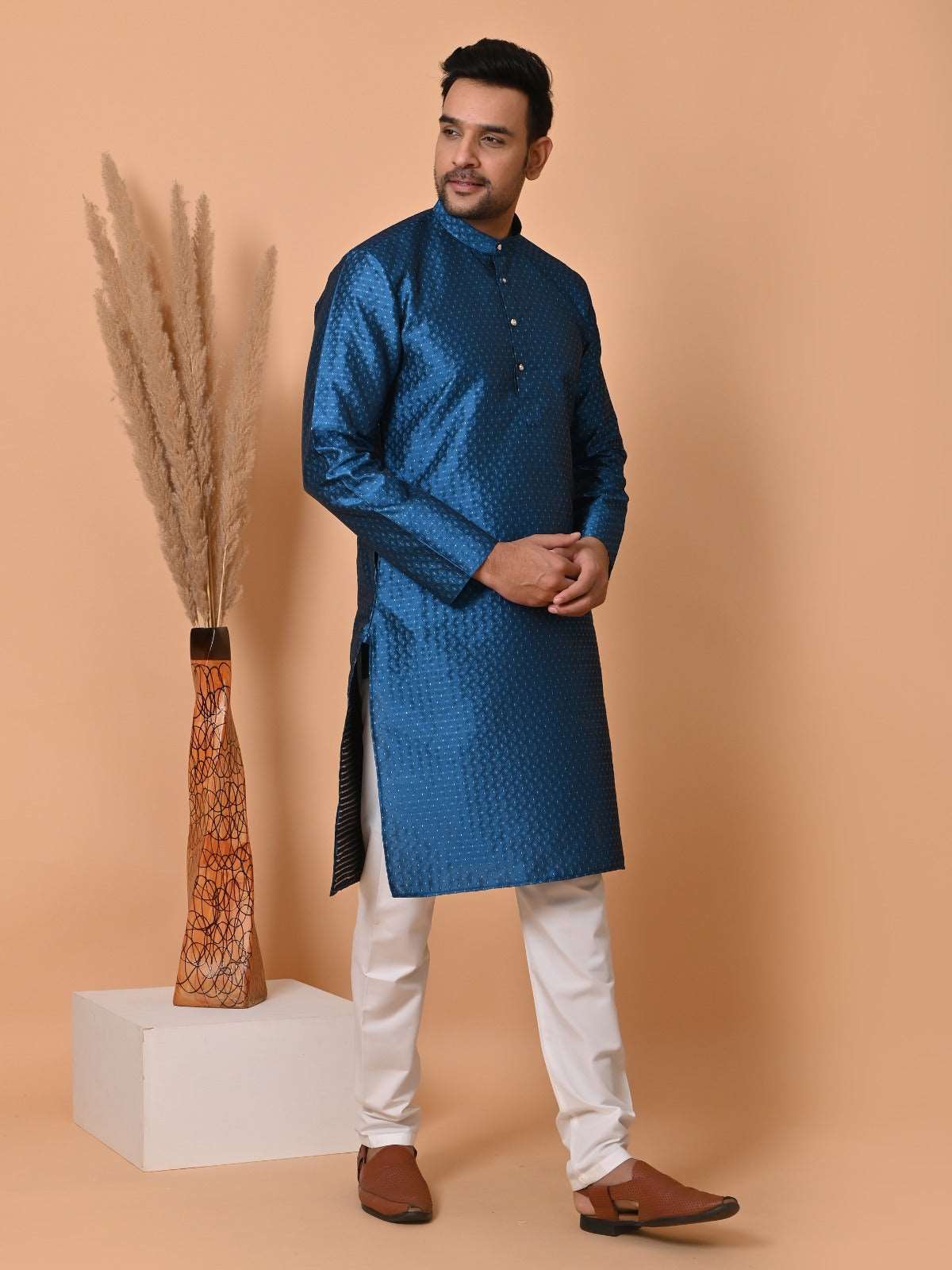 Blue jacquard silk Kurta Set  With Zari Motif