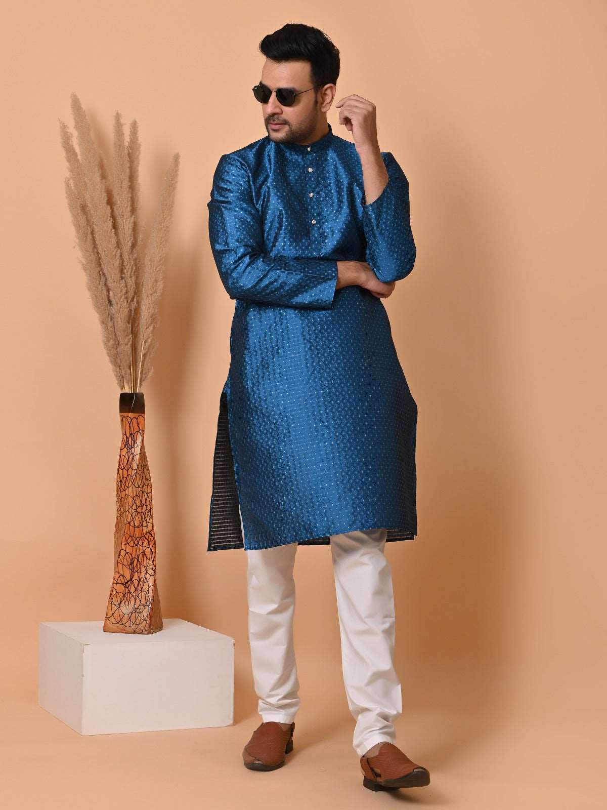 Blue jacquard silk Kurta Set  With Zari Motif