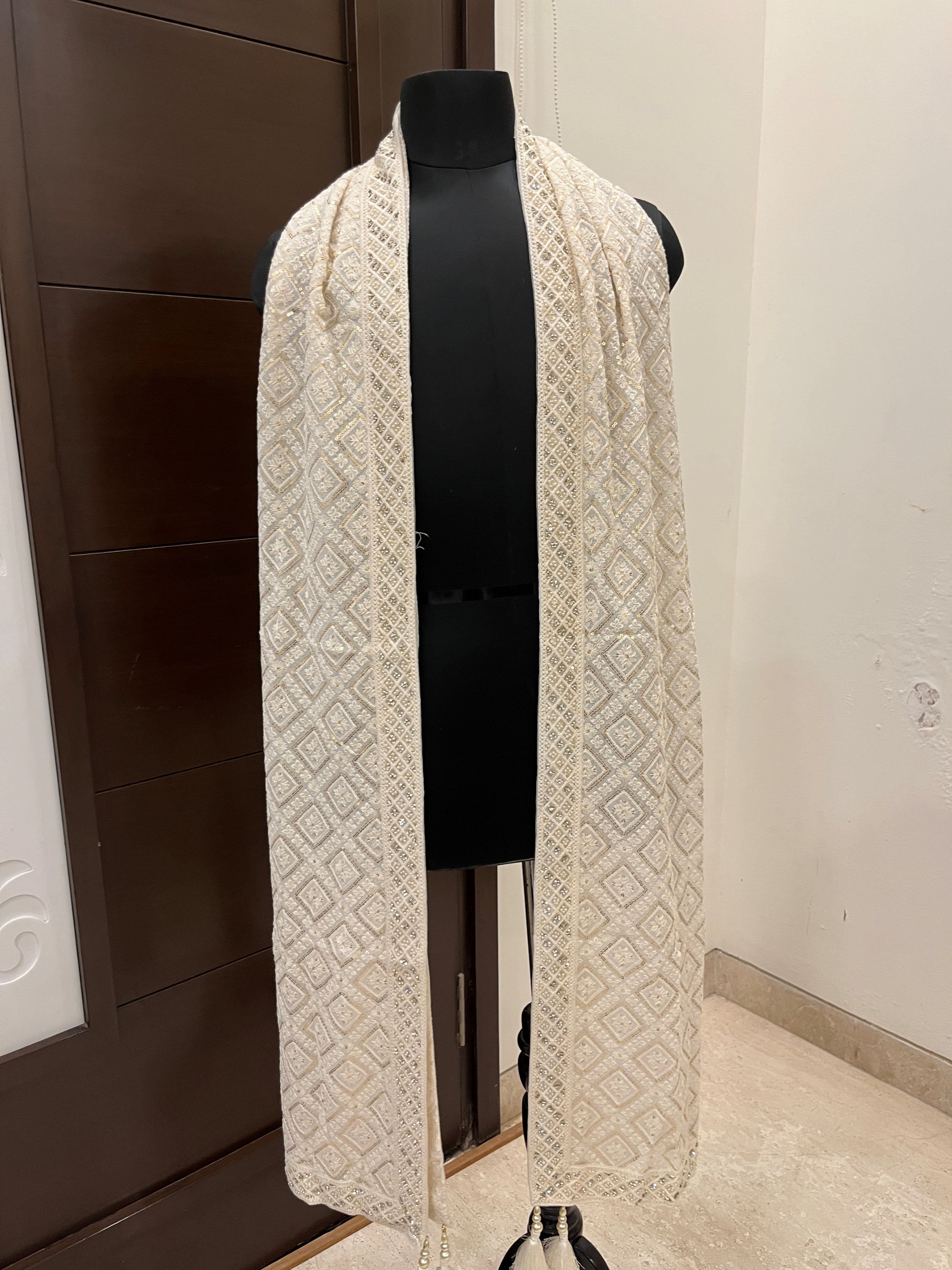 Men's wedding shawl | Stole/dupatta For Men's sherwani | Chikankari Stole for men |Ivory stole for sherwani/kurta pyjama