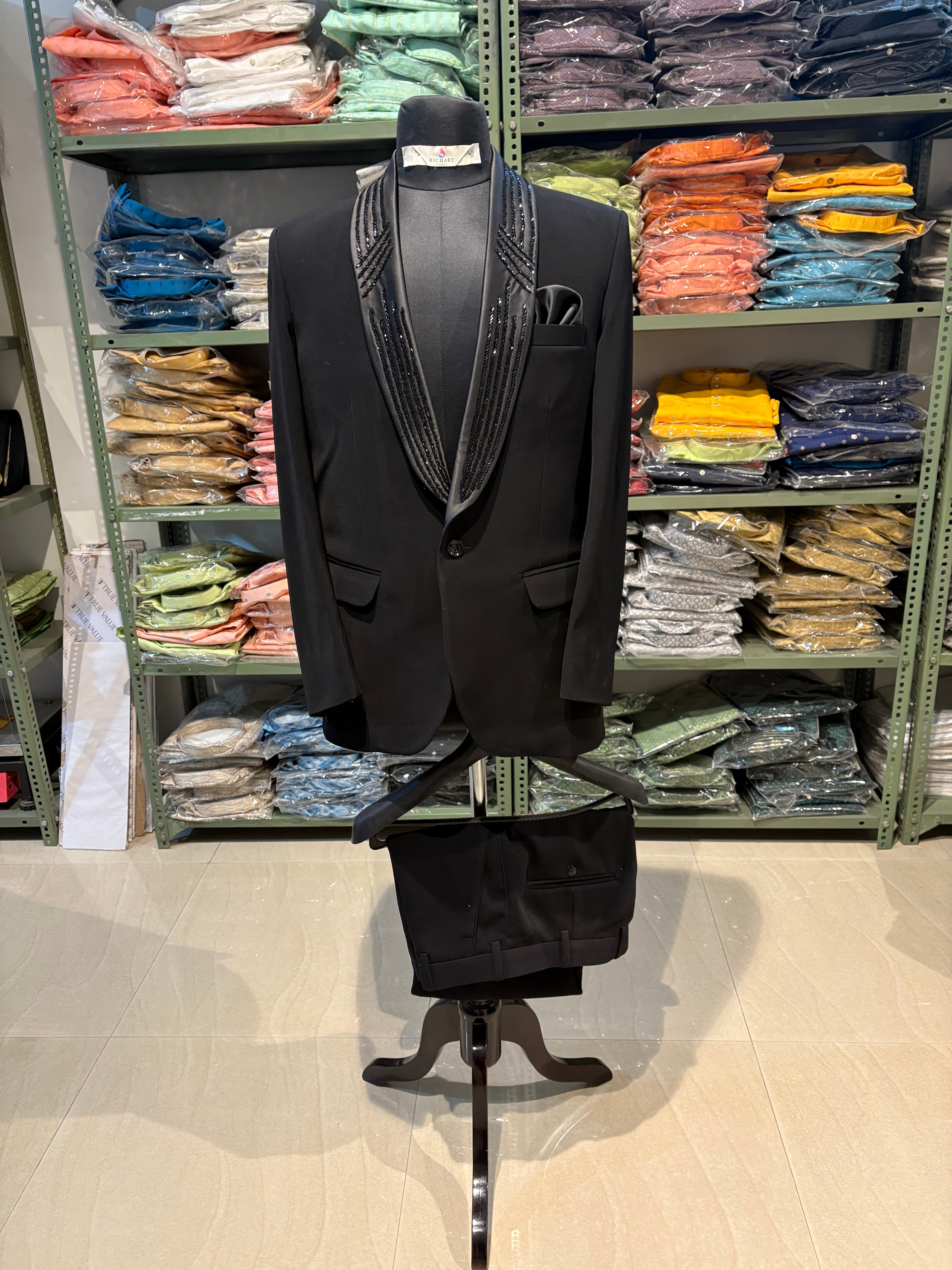 designer tuxedo for men | designer 2-piece suit for men | Groom and Groomsmen Outfit