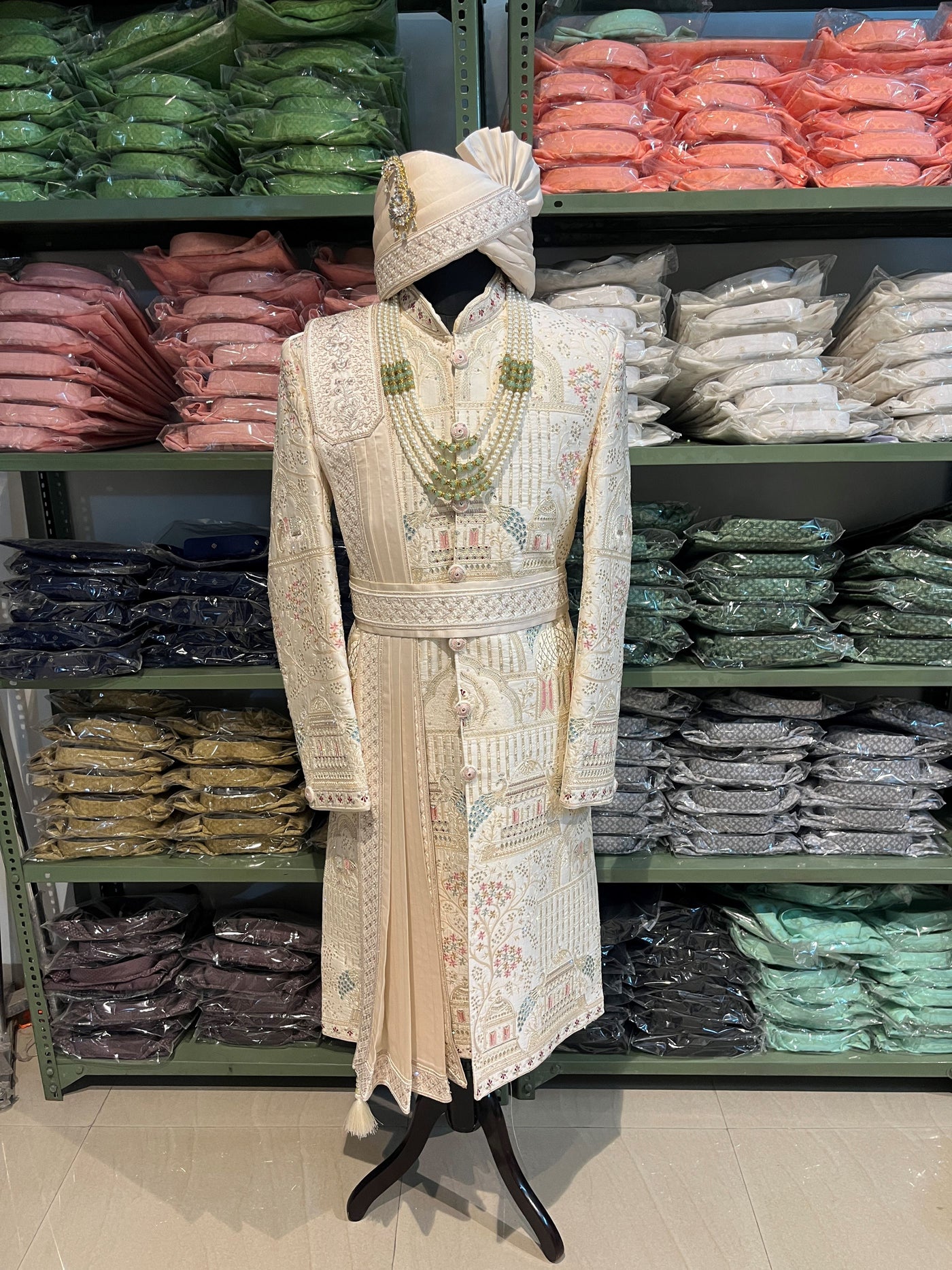 Men's wedding Sherwani | groom outfit Men's wedding Sherwani | groom outfit