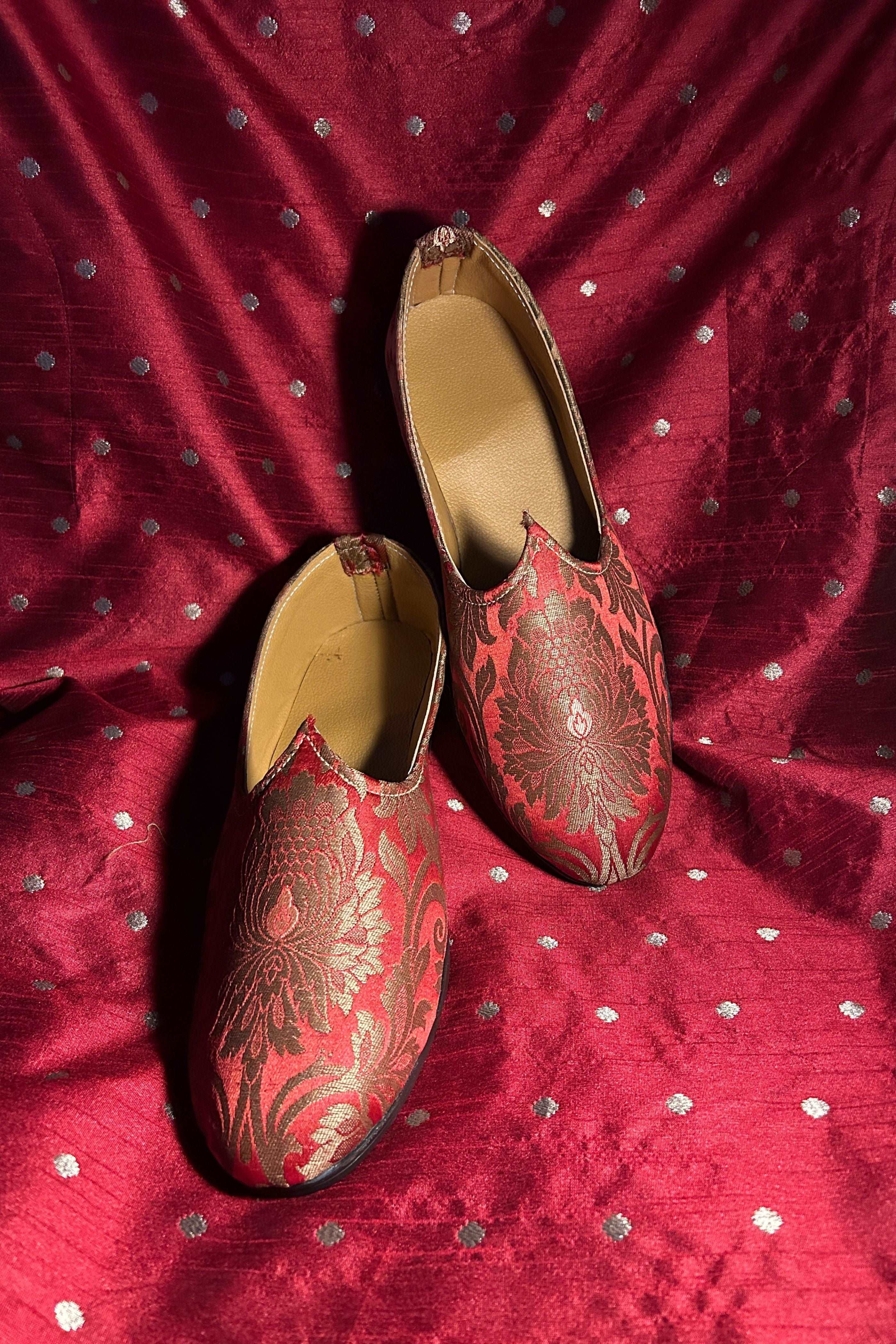 Mens Peach Ethnic Embroidery Jutties Loafer  And Mojari For Wedding Party Occasion Fashion Outdoor Indoor Lightweight Shoes