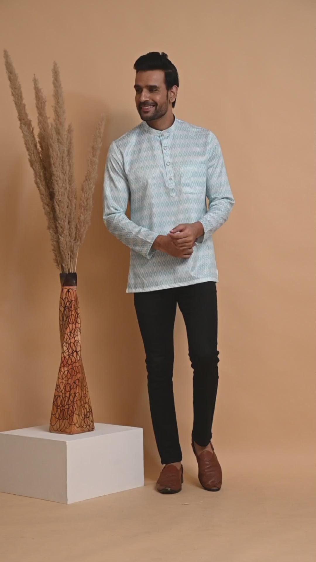 Men's Short Kurta - Ethnic Traditional Wear | Stylish Short-Length Kurta for Men